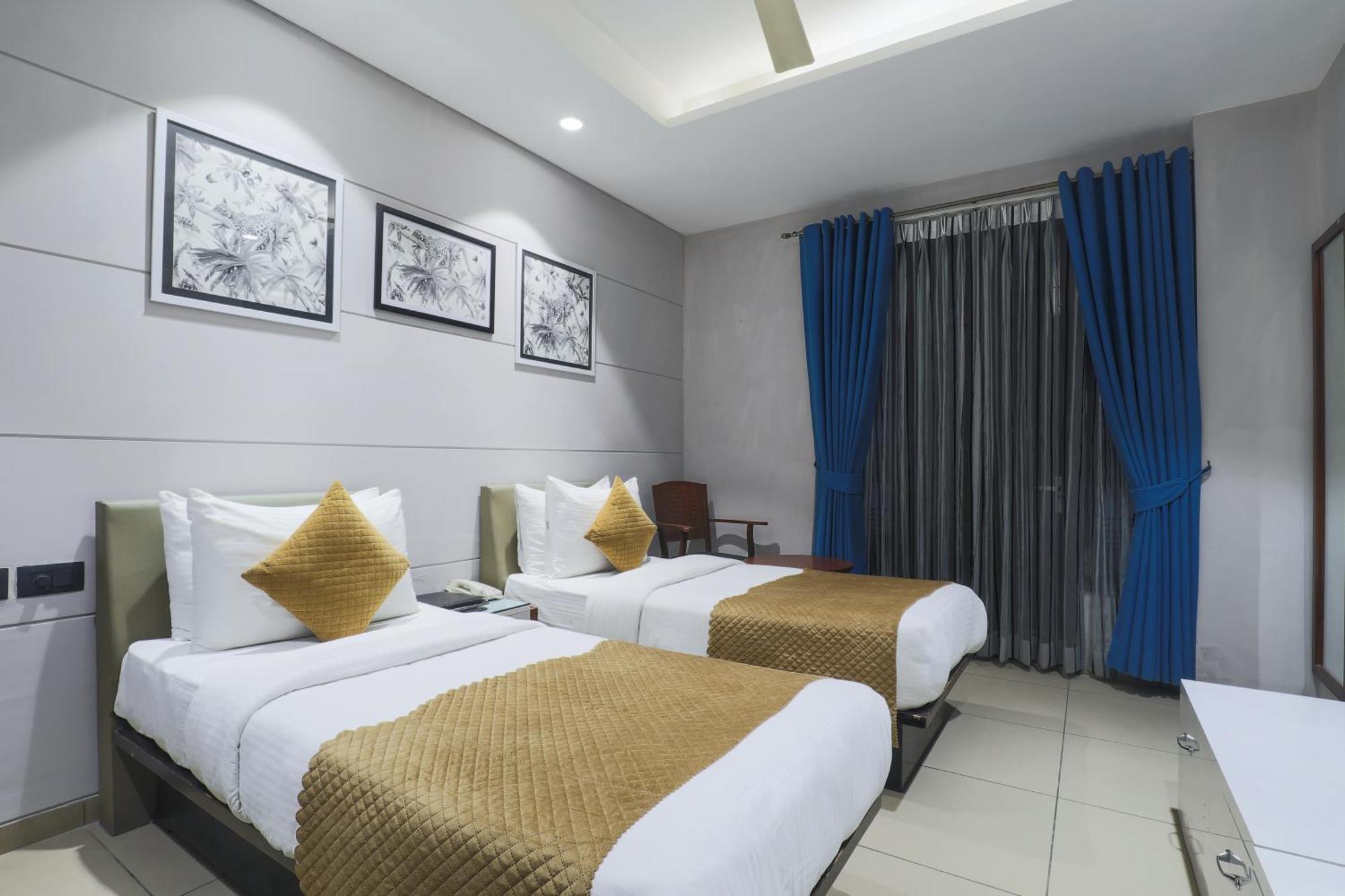 Cosy Grand, Chanakyapuri By The Cosy Hotels New Delhi Ngoại thất bức ảnh